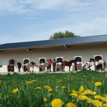 Hébergement de vacances - Domaine Des Montis